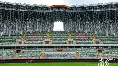 “巴塞罗那以3-0完胜奥萨苏纳，西甲连胜势头扩大至8场”