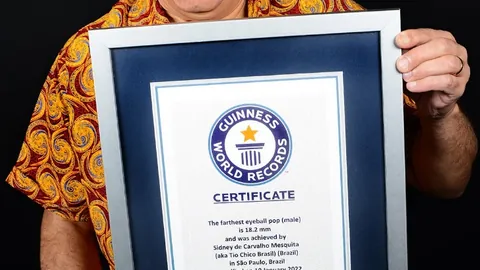 中超第二阶段宜邀外籍裁判执裁，减少争议性判罚事件。