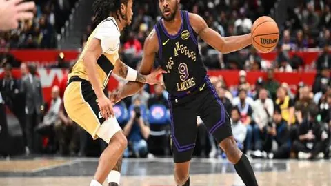 亚历山大：遗憾错过良机，后期防守失误频发